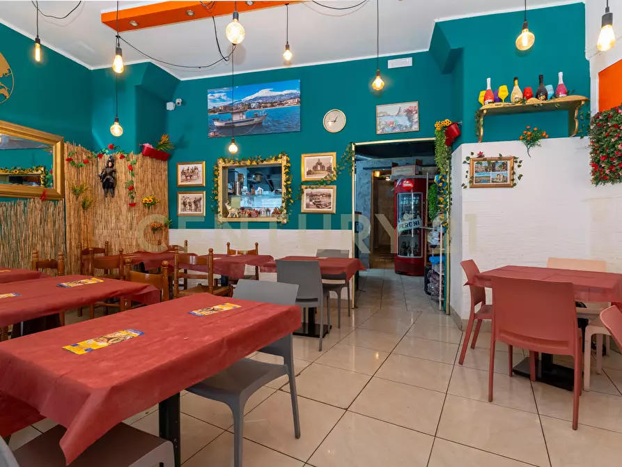 Immagine 14 di Pizzeria / Pub in vendita  in Via Giuseppe Garibaldi 346 a Catania