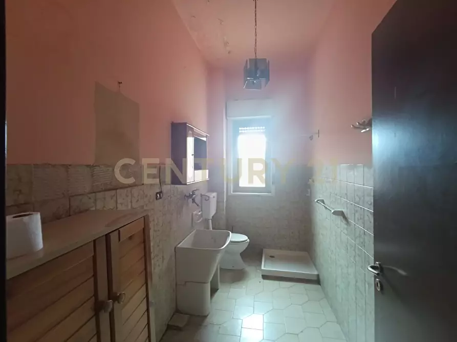 Immagine 7 di Pentalocale in vendita  in Via Nicola Coviello 158 a Biancavilla