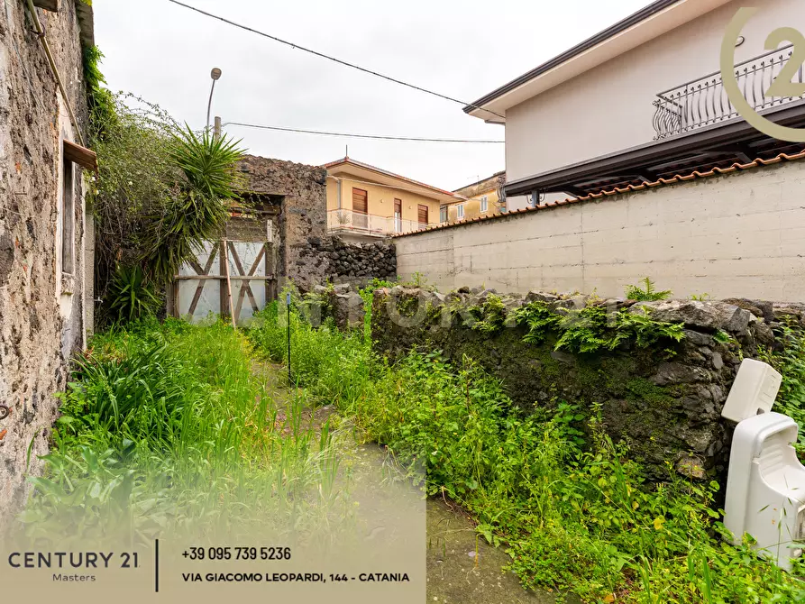 Immagine 21 di Rustico / casale in vendita  in Via Alessandro Manzoni 152 a Viagrande