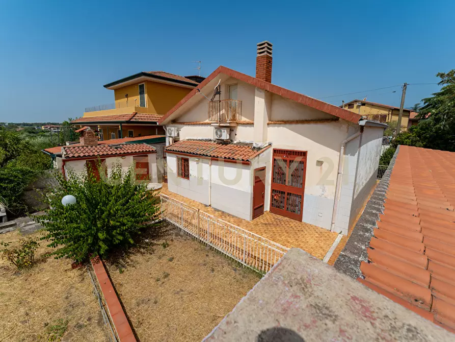 Immagine 39 di Villa in vendita  in Via Michelangelo Buonarroti 4 a Tremestieri Etneo