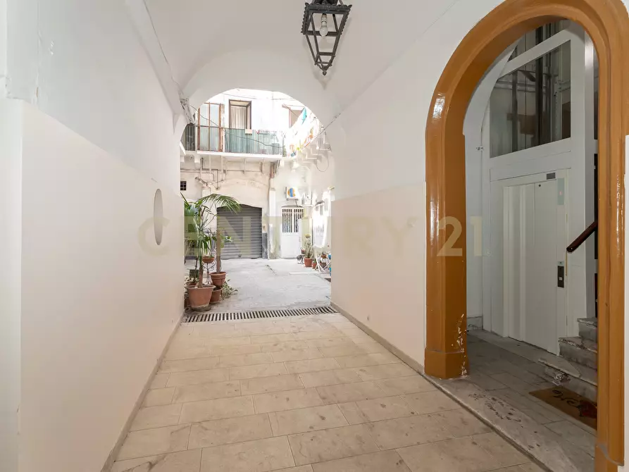 Immagine 6 di Appartamento in vendita  in Via Aloi 11 a Catania