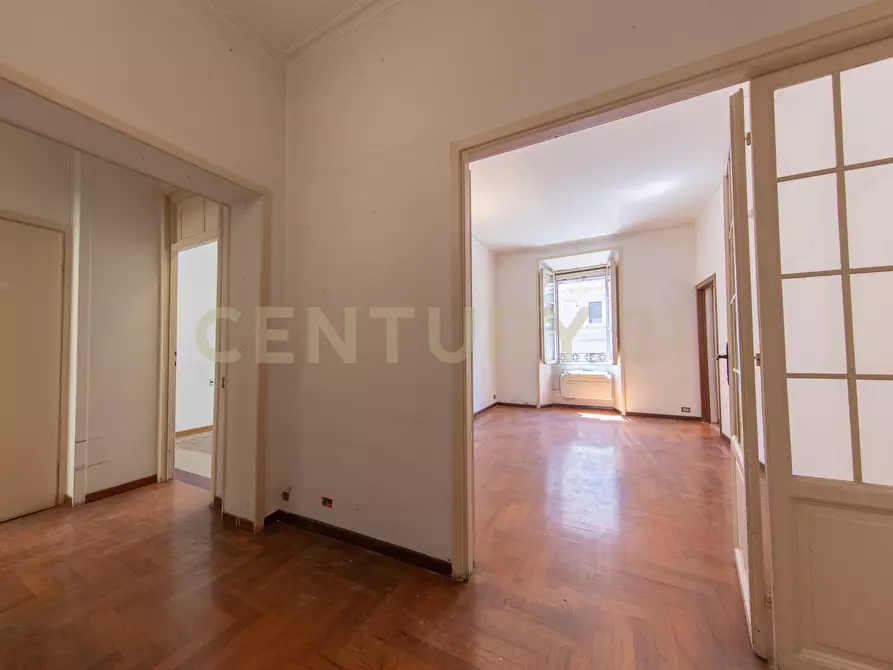 Immagine 6 di Quadrilocale in vendita  in Via Plinio 22 a Roma