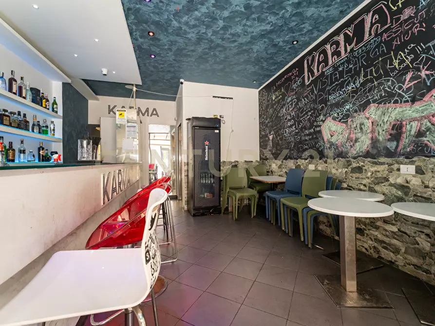 Immagine 14 di Pizzeria / Pub in vendita  in Via Zolfatai 9 a Catania