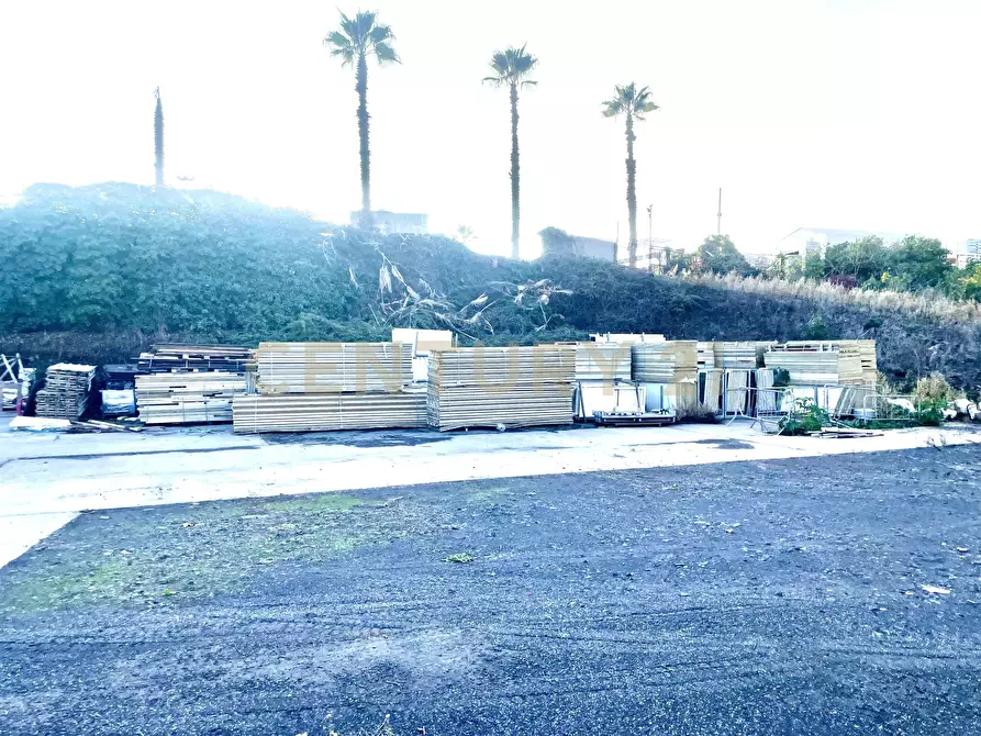 Immagine 8 di Capannone industriale in vendita  in Via Salvo D'Acquisto a San Giovanni La Punta
