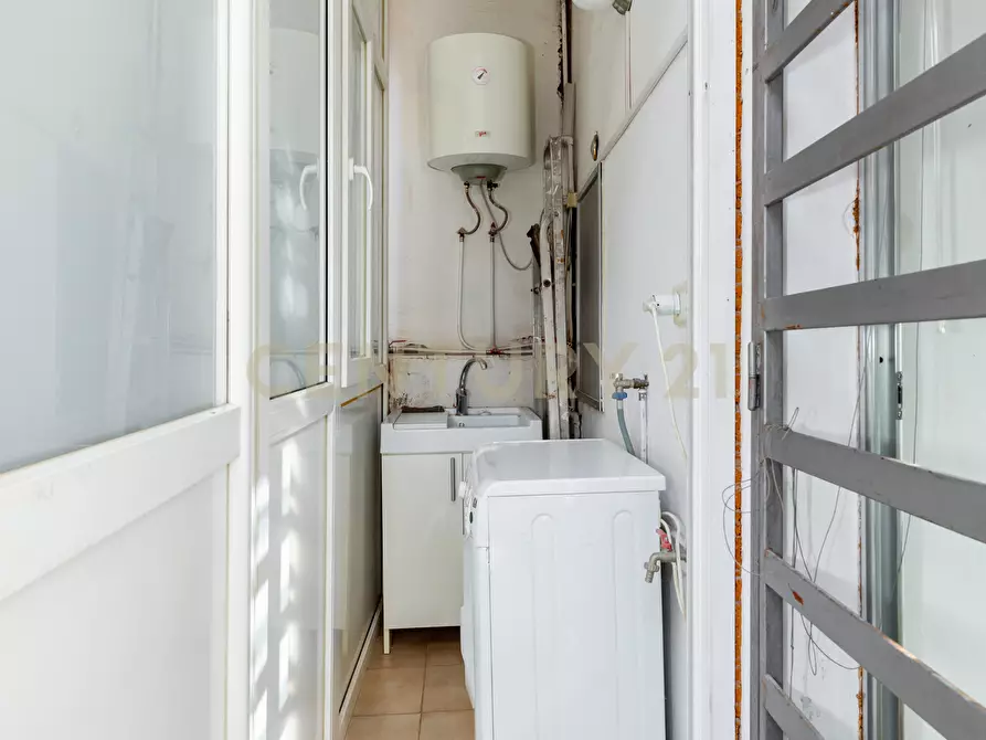 Immagine 33 di Bilocale in vendita  in Via Grimaldi 68 a Catania