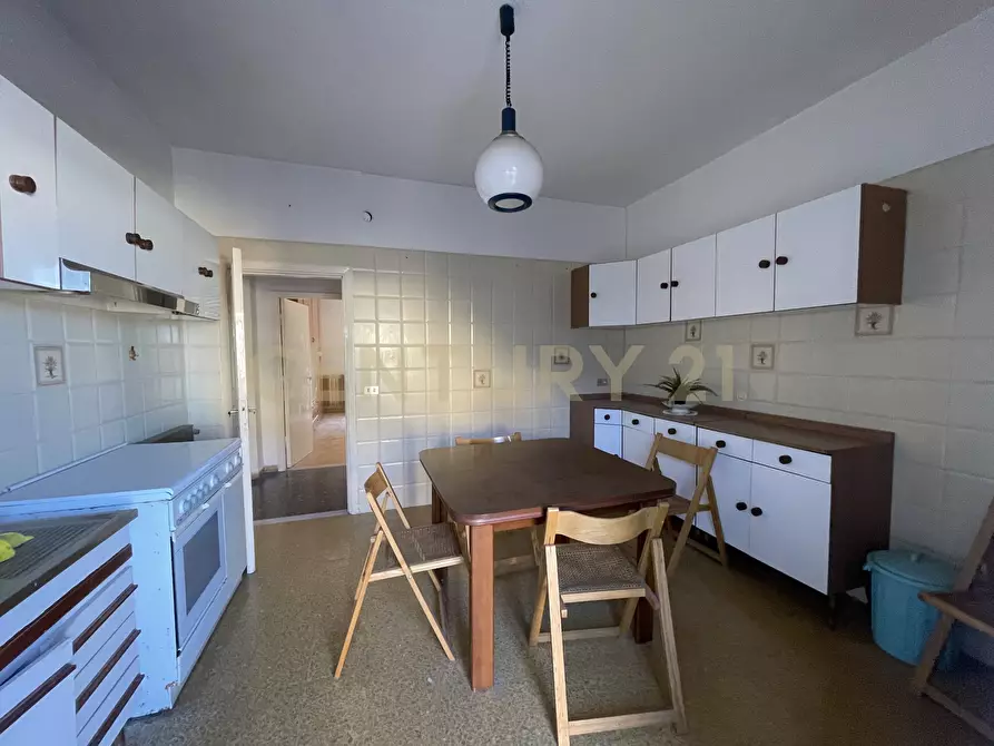 Immagine 14 di Trilocale in vendita  in Via Roma 33 a Monte Argentario