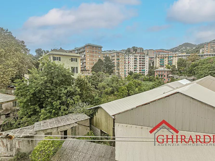 Immagine 34 di Quadrilocale in vendita  in Via Luigi Galvani 24 a Genova