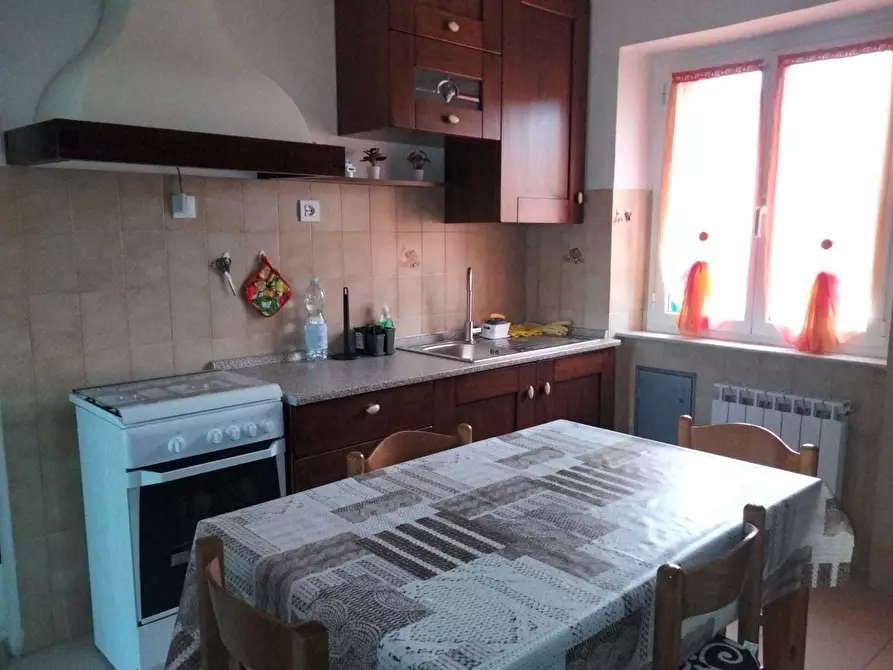 Immagine 3 di Trilocale in affitto  in Passo del Cantarena 1 a Genova