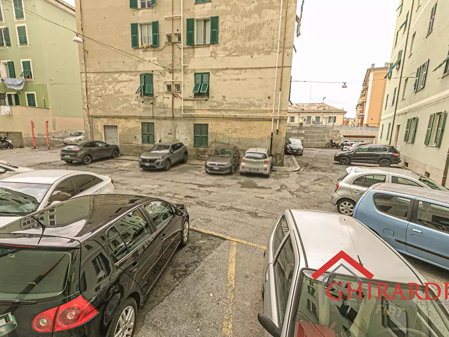 Immagine 35 di Trilocale in affitto  in VIA CHIARAVAGNA 9 a Genova