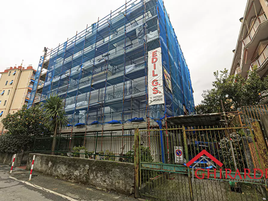 Immagine 30 di Quadrilocale in affitto  in VIALE VILLINI ROLLINO 42 a Genova