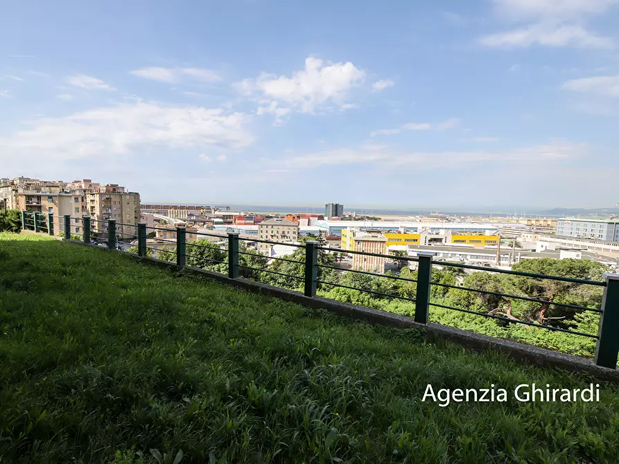 Immagine 35 di Bilocale in affitto  in VIA LODOVICO CALDA 3H a Genova
