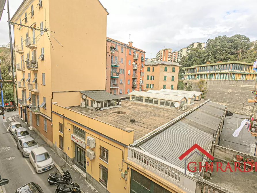 Immagine 30 di Bilocale in affitto  in Via Vado 40 a Genova