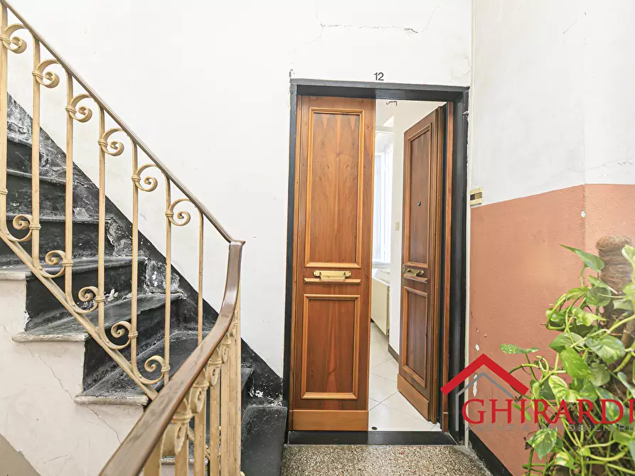 Immagine 40 di Trilocale in vendita  in Via Pier Domenico da Bissone 4 a Genova