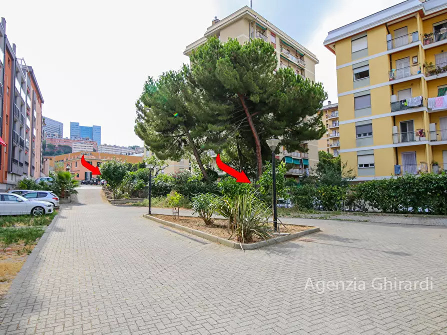Immagine 7 di Garage in vendita  in Via Pier Domenico da Bissone 36R a Genova