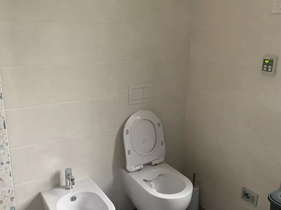 Immagine 26 di Pentalocale in affitto  in Via Alberto Picco 4 a Genova