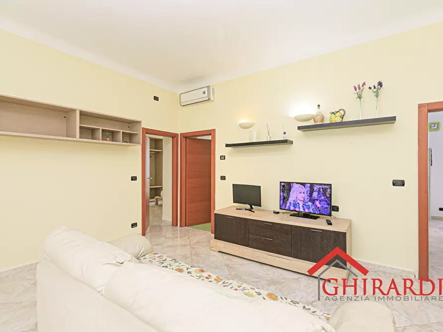 Immagine 4 di Trilocale in affitto  in VIA CHIARAVAGNA 9 a Genova