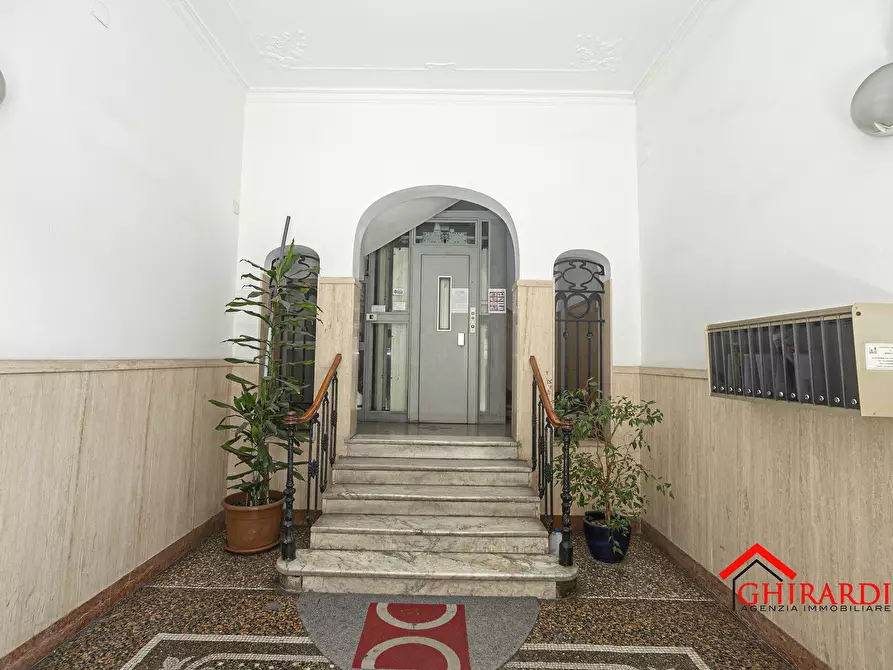 Immagine 45 di Trilocale in affitto  a Genova