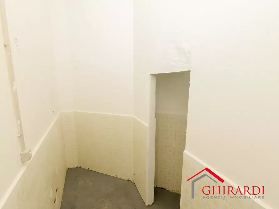 Immagine 16 di Magazzino in affitto  in VIA CHIARAVAGNA 18R a Genova