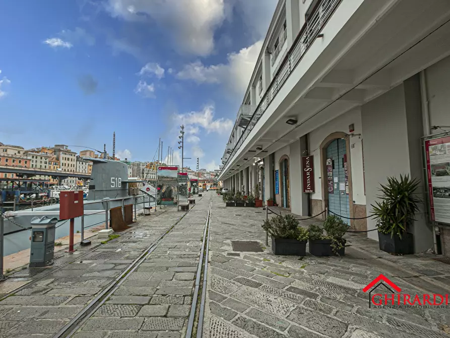 Immagine 52 di Quadrilocale in affitto  in Calata Andalò di Negro 3 a Genova