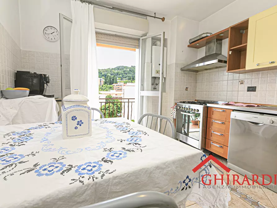 Immagine 9 di Quadrilocale in vendita  in VIA ANTONIO NEGRO a Genova