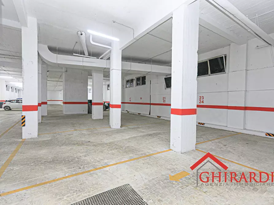Immagine 17 di Garage in affitto  in VIA CHIARAVAGNA a Genova