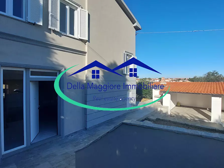 Immagine 12 di Porzione di casa in vendita  a Livorno