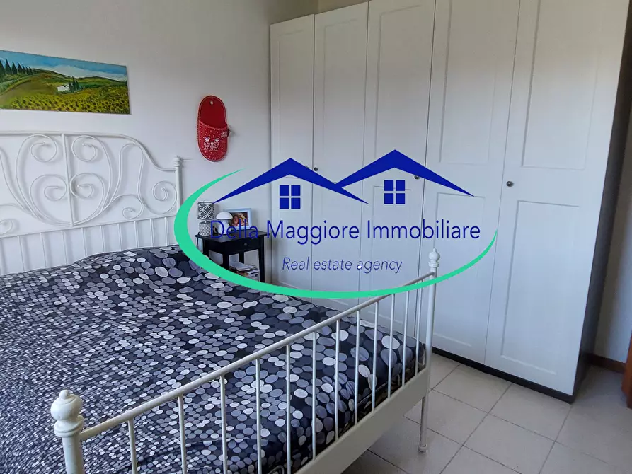 Immagine 18 di Pentalocale in vendita  a Livorno