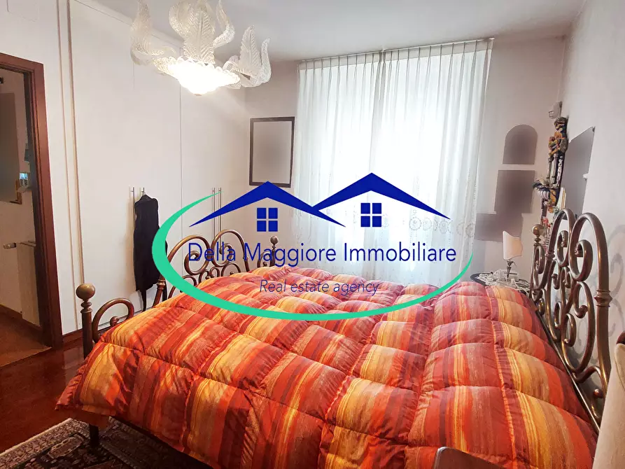 Immagine 17 di Casa bifamiliare in vendita  a Livorno