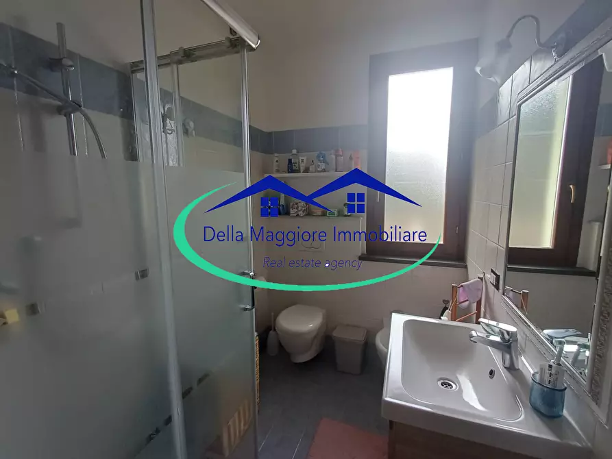 Immagine 11 di Trilocale in vendita  in Via Bernardo Buontalenti a Rosignano Marittimo