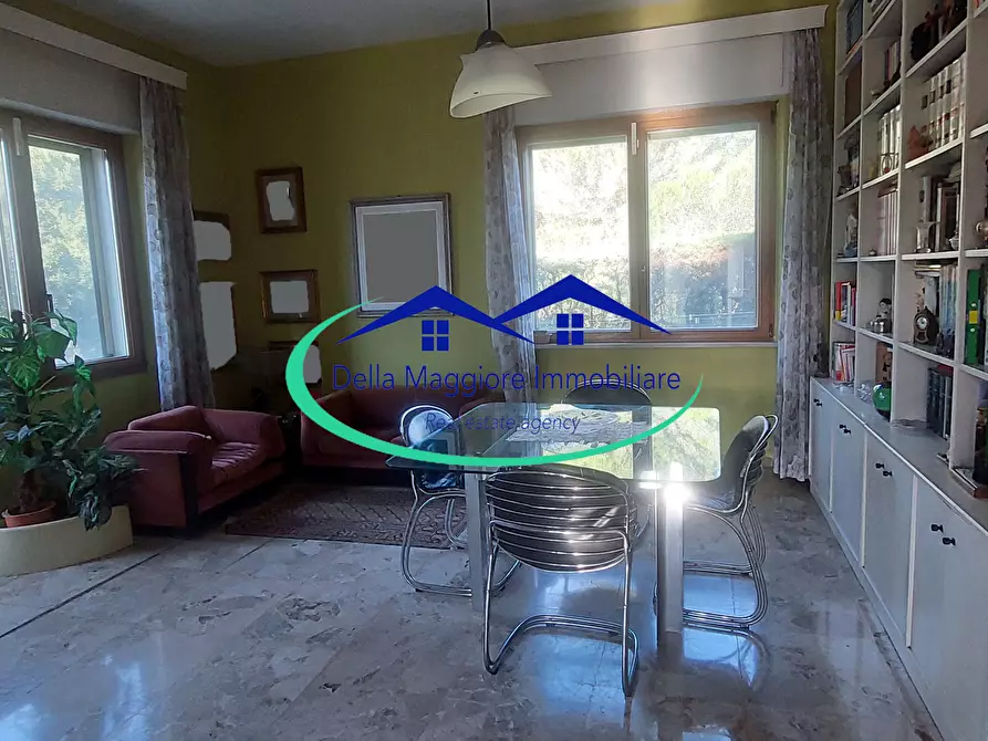 Immagine 10 di Villa in vendita  in via di montenero a Livorno