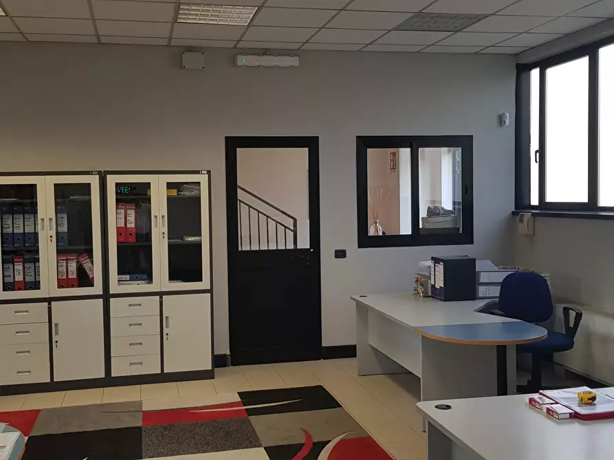 Immagine 10 di Attività artigianale in vendita  a Fidenza