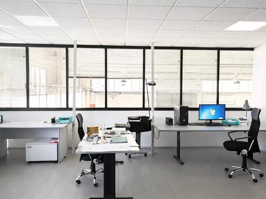 Immagine 16 di Attività artigianale in vendita  a Calestano