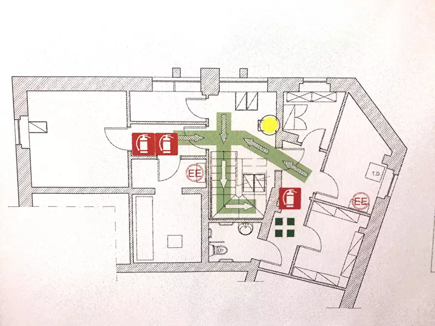 Immagine 4 di Locale commerciale in affitto  a Parma