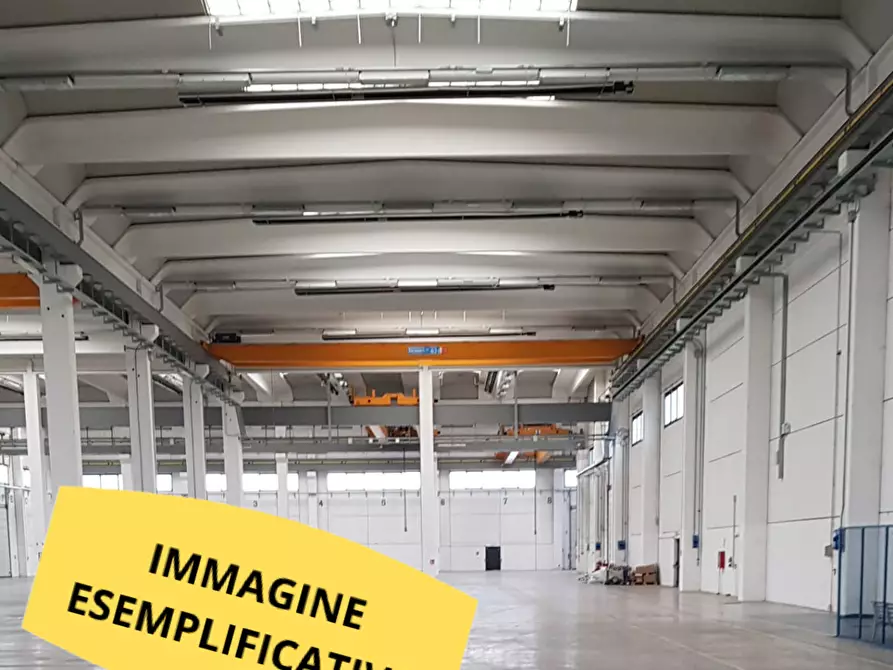 Immagine 5 di Attività artigianale in affitto  a Parma