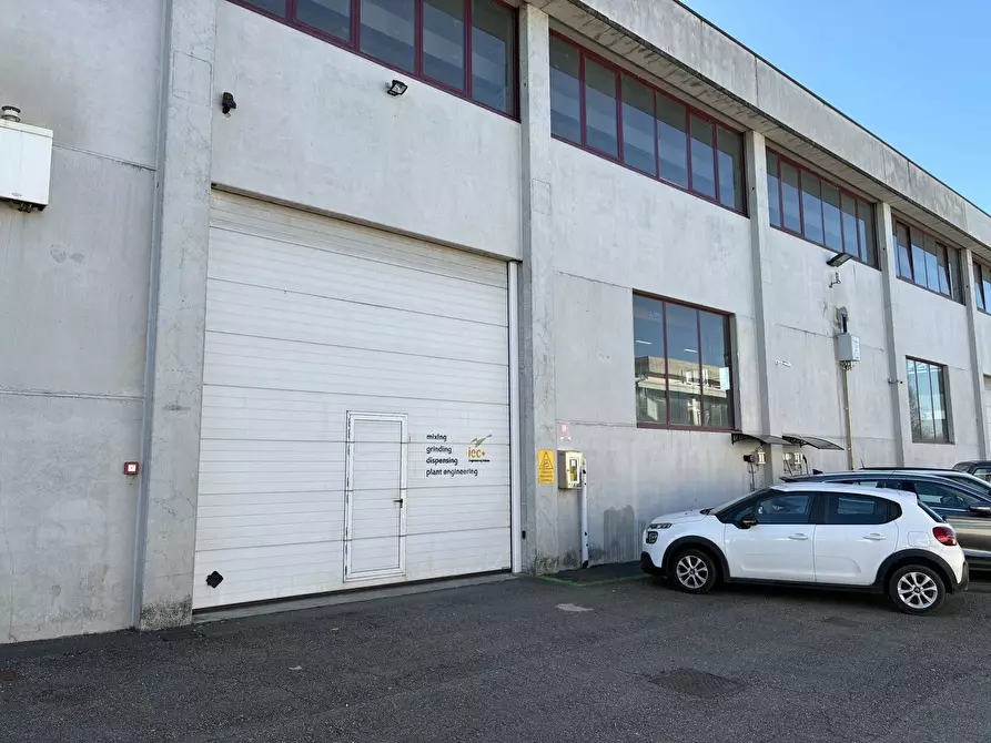 Immagine 5 di Attività artigianale in vendita  a Parma