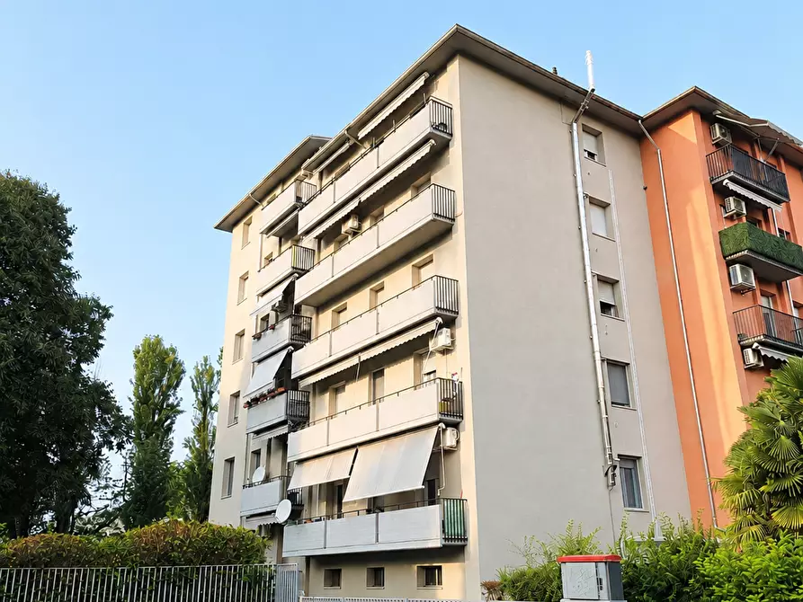 Immagine 4 di Trilocale in vendita  a Parma