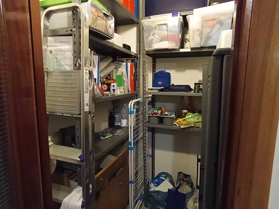 Immagine 11 di Bilocale in vendita  in Via Cingoli 7 a Ancona