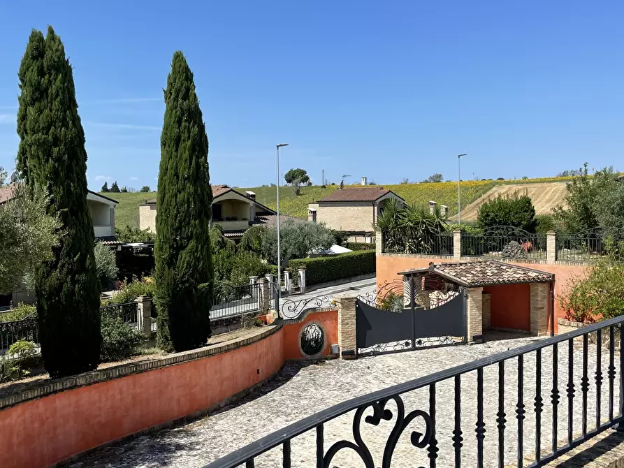 Immagine 8 di Villa in vendita  in Via Passarini a Recanati