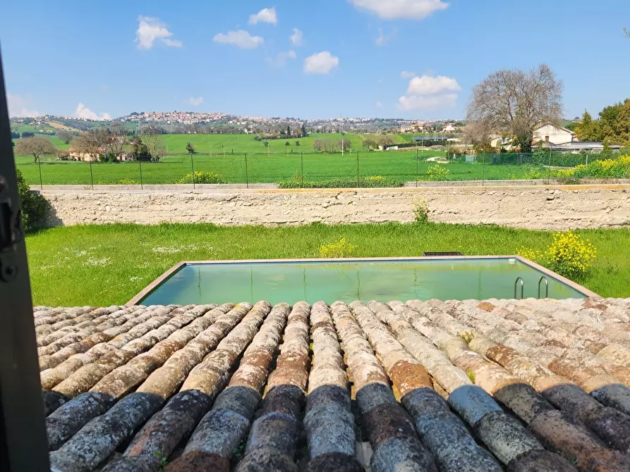 Immagine 19 di Rustico / casale in vendita  a Recanati