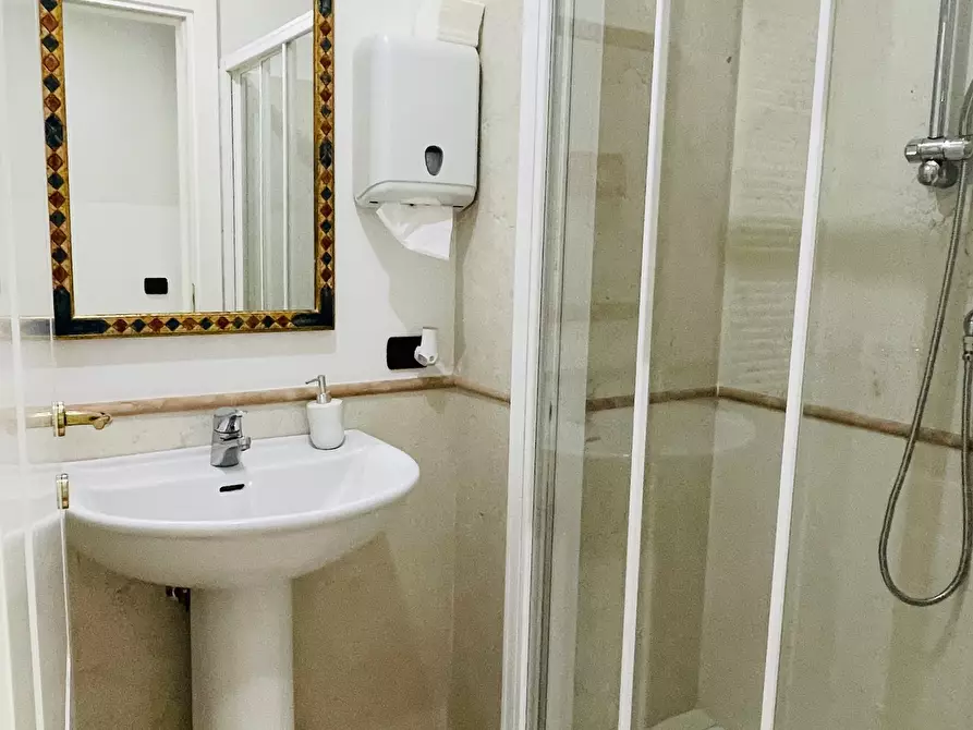 Immagine 12 di Quadrilocale in vendita  in Viale Bruno Buozzi a San Benedetto Del Tronto