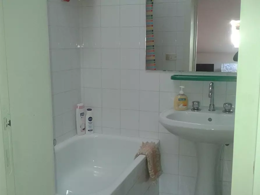 Immagine 6 di Mansarda in affitto  in Corso Giuseppe Garibaldi 122 a Ancona