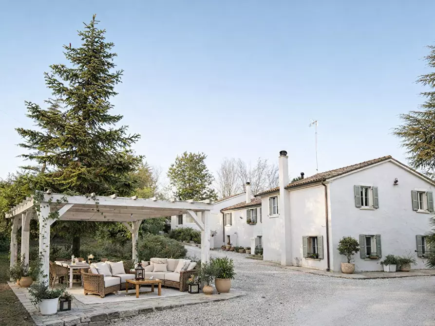 Immagine 4 di Rustico / casale in vendita  in Via Paterno a Ancona