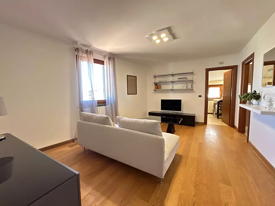 Immagine 15 di Bilocale in affitto  in Via Astagno a Ancona