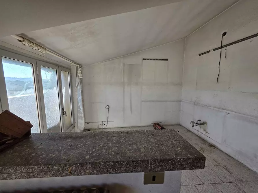 Immagine 7 di Bilocale in vendita  in Via Martiri della resistenza a Ancona