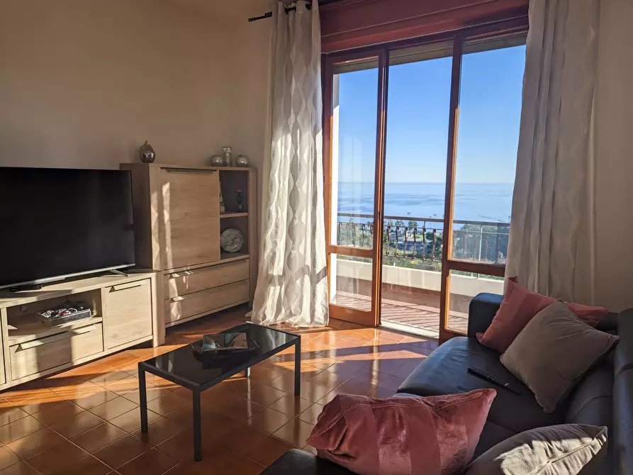 Immagine 2 di Trilocale in vendita  in Via Padre Semeria 522 a San Remo