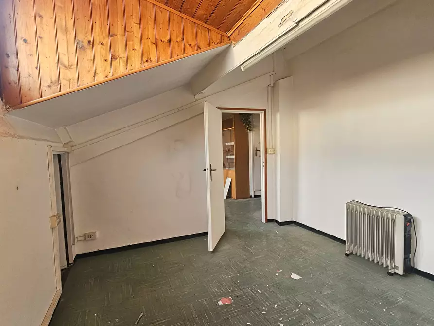 Immagine 11 di Bilocale in vendita  in Via Garibaldi 97 a San Remo