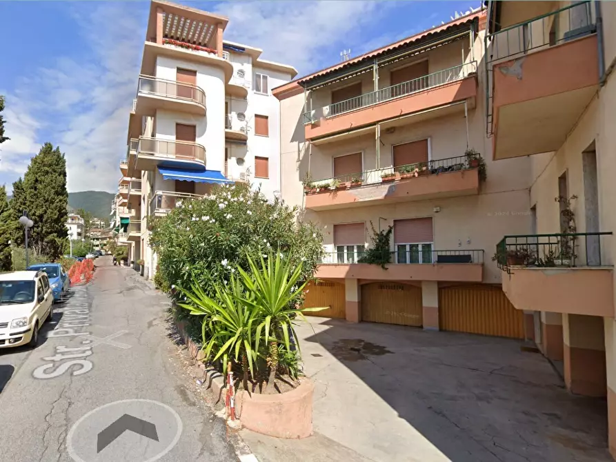Immagine 18 di Trilocale in vendita  in Via Vallarino 54 a San Remo