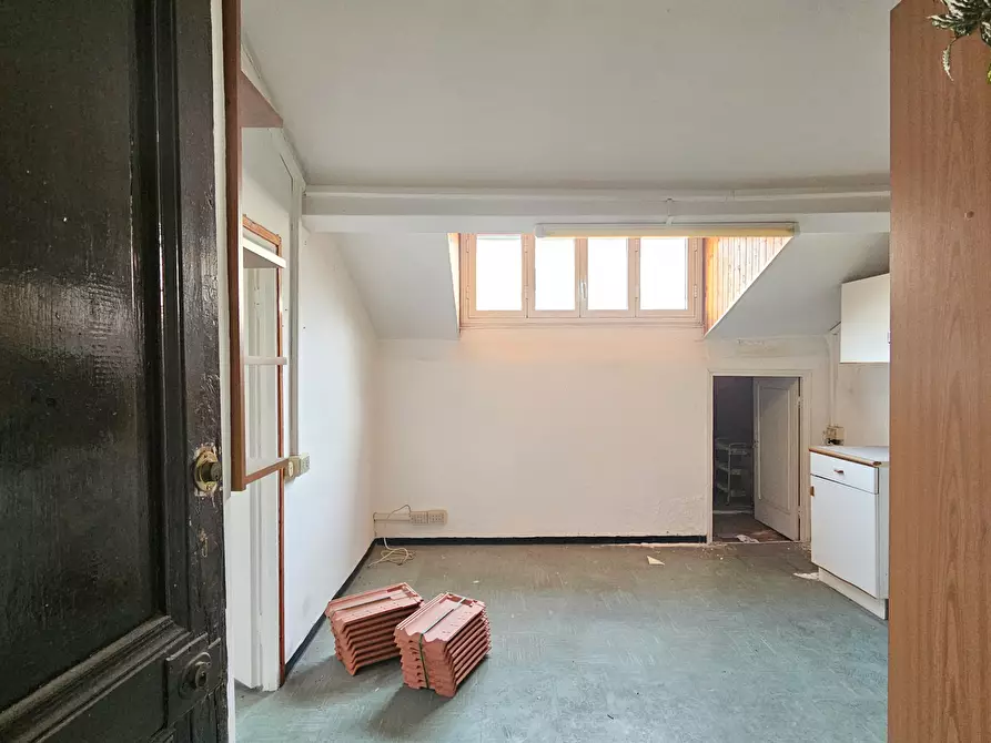 Immagine 6 di Bilocale in vendita  in Via Garibaldi 97 a San Remo