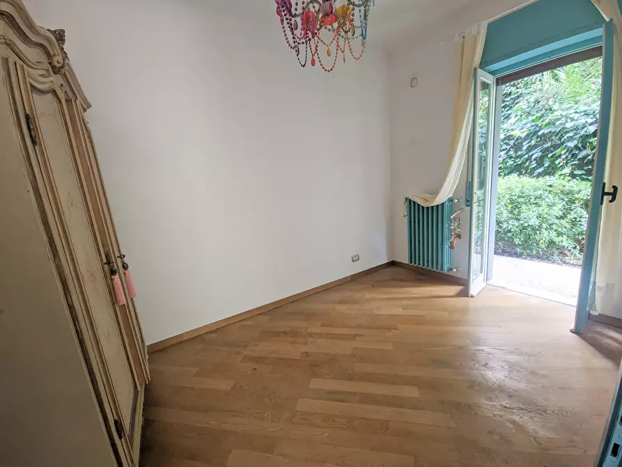 Immagine 10 di Trilocale in vendita  in Corso degli Inglesi 458 a San Remo