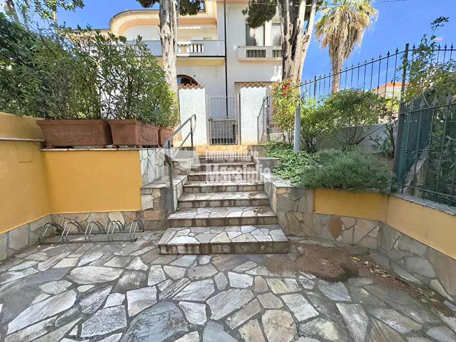 Immagine 20 di Trilocale in vendita  in Via Marinella 31 a San Remo